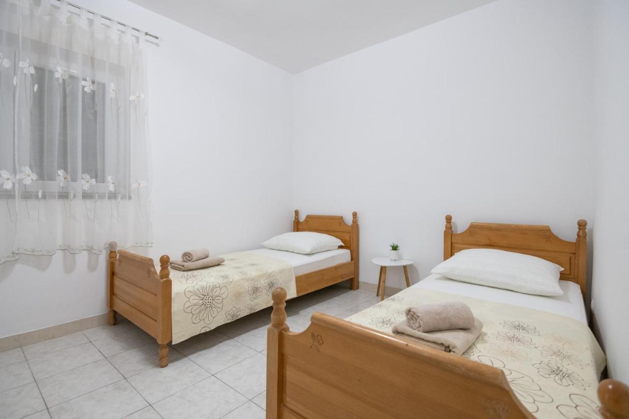 Apartman Ruza Podgora Esterno foto